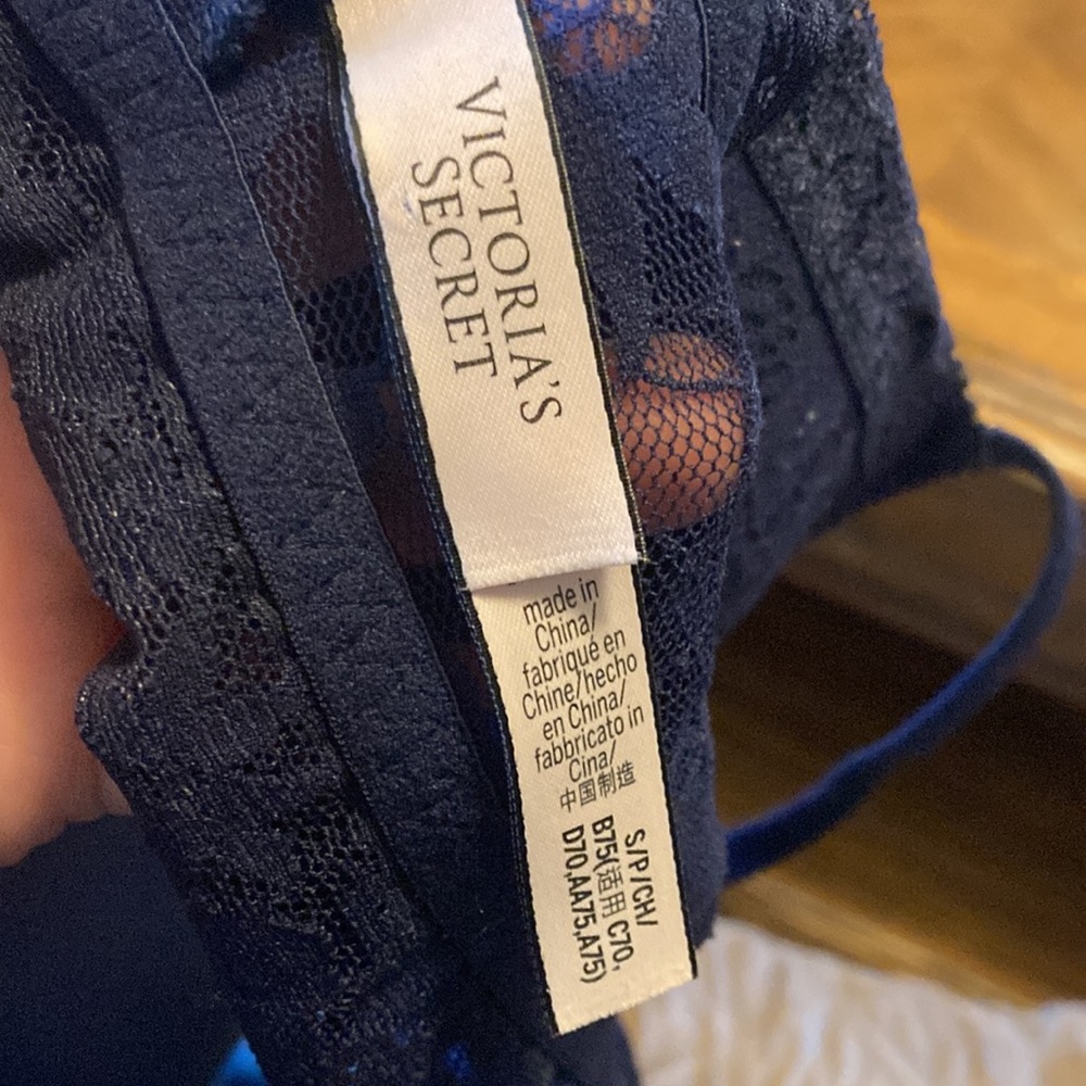 Bralette - Picture 3 of 3